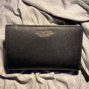 Kate Spade ‘Compact Spencer Wallet’.